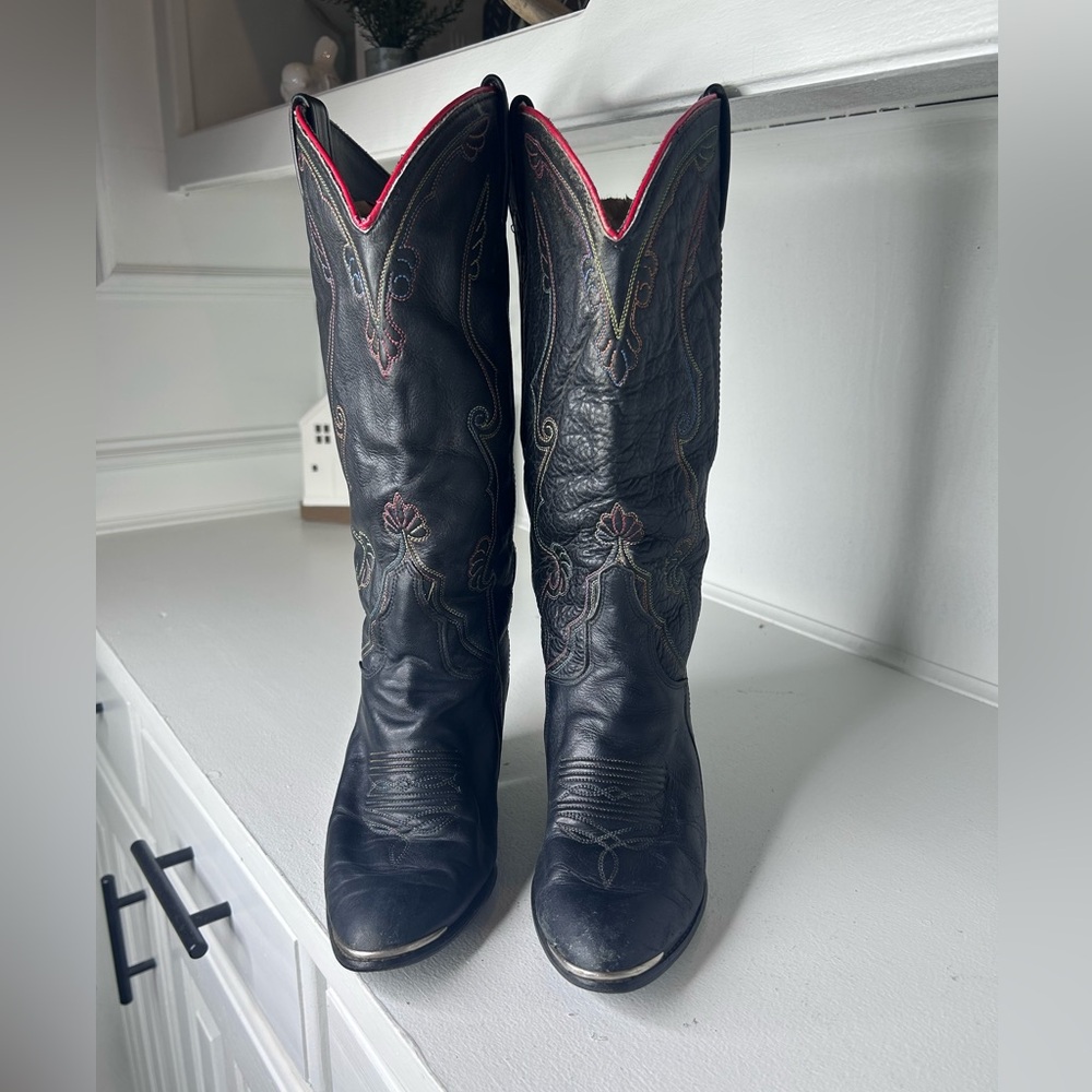 Vintage Acme Black Leather Cowboy Boots Women’s 7 Colorful Stitching, Metal Toe - Picture 3 of 9